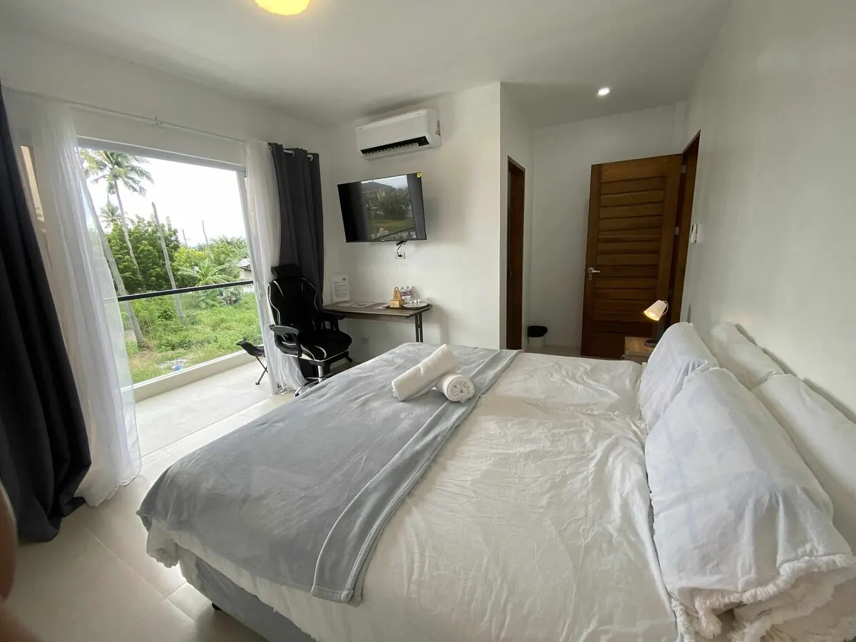 Suite 2 at OIA Suites Moalboal, photo 2