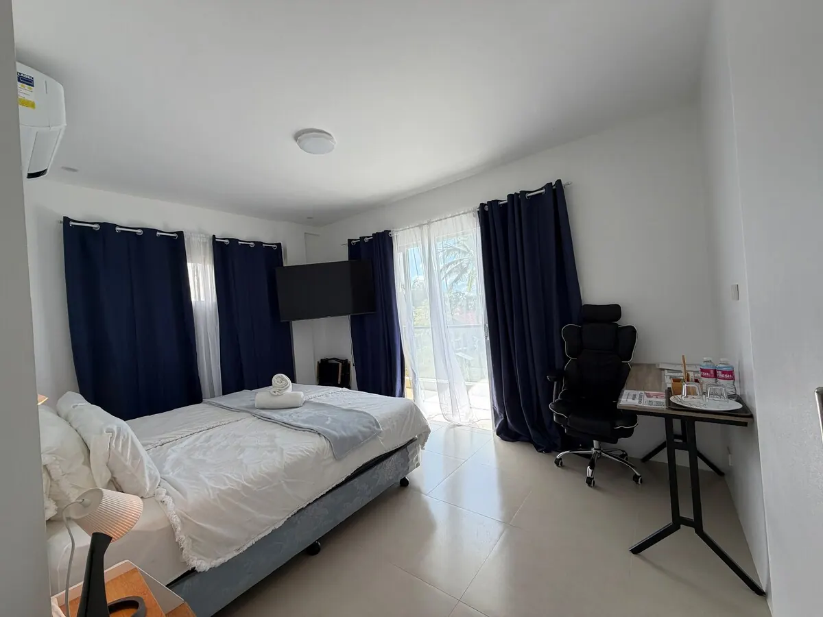 Suite 5 at OIA Suites Moalboal, photo 2