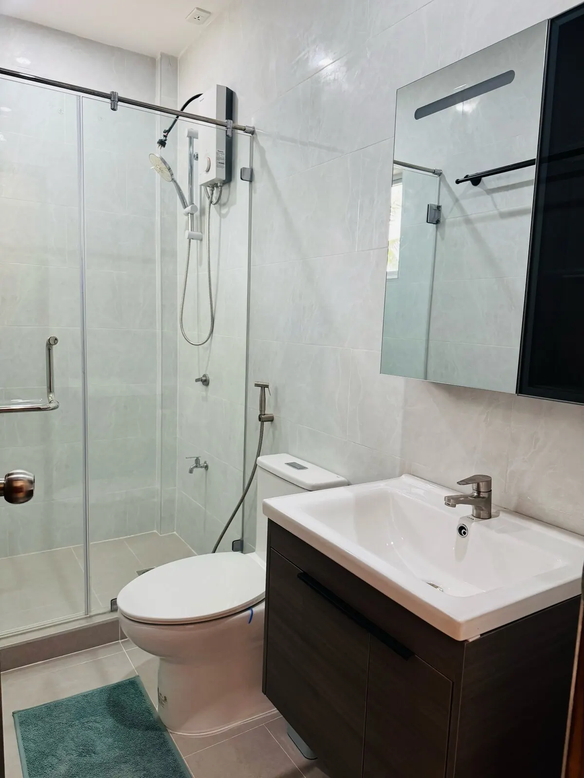 Suite 6 at OIA Suites Moalboal, photo 4